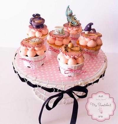 Alice in Wonderland Cupcakes - Cake by My Sweet Art