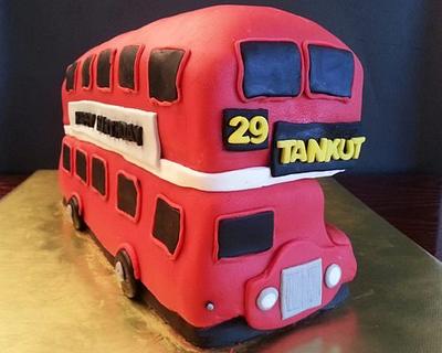 London Bus Cake - Cake by PastaLaVistaCakes