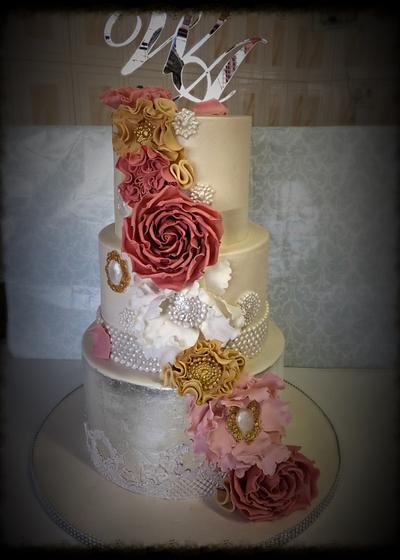 Wedding cake - Cake by Shuheila Manuel