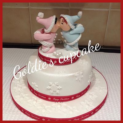 Kissing Eskimo Xmas cake - Cake by Goldie's Celebration Cakes