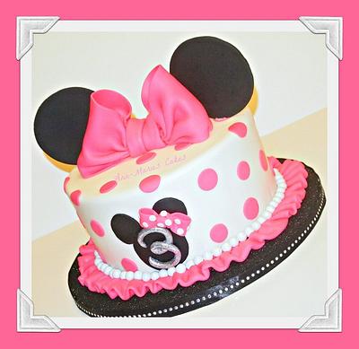 Pretty in Pink Minnie Mouse - Cake by Ann-Marie Youngblood