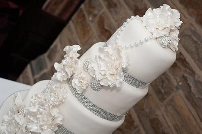 White Wedding  - Cake by Vanessa Platt  ... Ness's Cupcakes Stoke on Trent