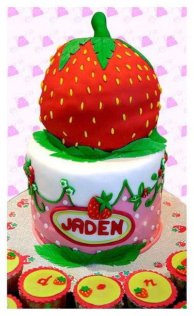Strawberry Shortcake - Cake by Charina