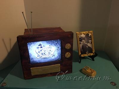 Vintage tv - Cake by Sweetmom