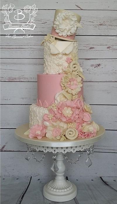 Vintage wedding cake with top hat - Cake by Bonnie Bakes UAE