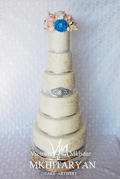 6-tiered lace wedding cake - Cake by Art Cakes Prague