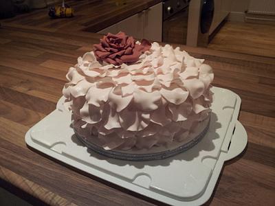 Petal and Rose Cake - Cake by Rachel Nickson