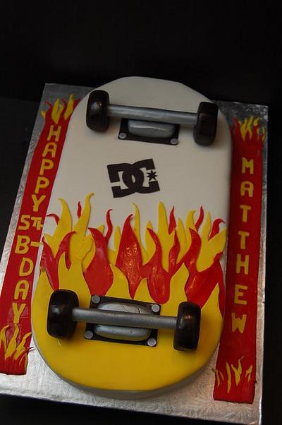 Skateboard on Fire Cake... - Cake by It's a Cake Thing 