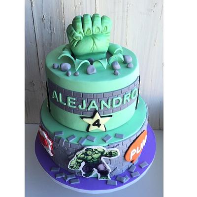 Hulk Cake - Cake by Be Sweet 