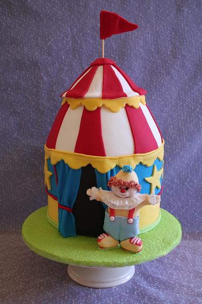 Circus Cake - Cake by Kingfisher Cakes and Crafts