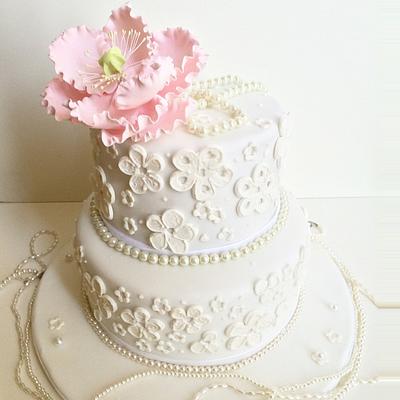 30th Anniversary Pearl cake - Cake by Shafaq's Bake House