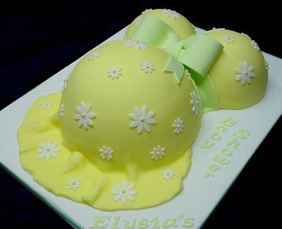Baby Bump Cake - Cake by Alison Inglis