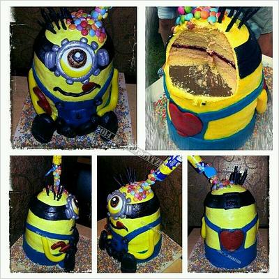 Minion - Cake by Back-Marie 