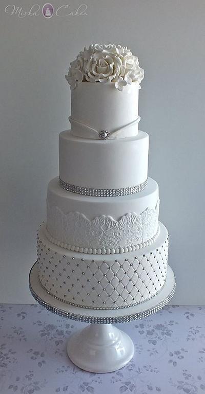 White widding cake with a bling - Cake by Mirka Cakes 