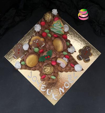 Christmas Tree Cake - Cake by Ruth - Gatoandcake