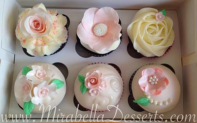 Wedding cupcakes  - Cake by Mira - Mirabella Desserts