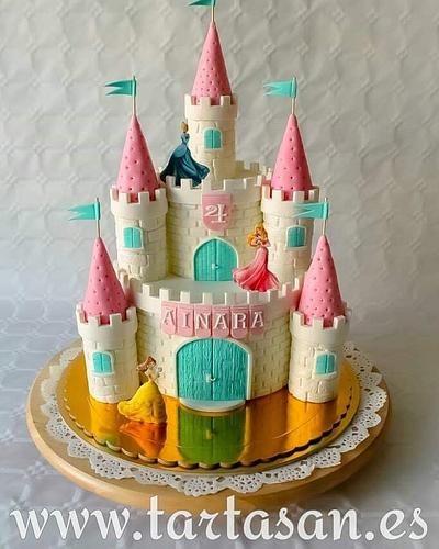 3D Disney castle - Cake by TartaSan - Damian Benjamin Button