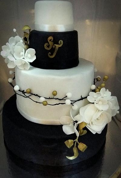 Black/gold/white - Cake by ZuzanaHabsudova