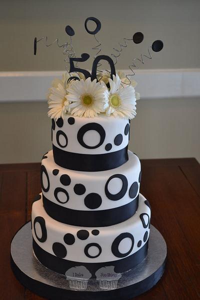 Black & White 50th Birthday - Cake by Susan