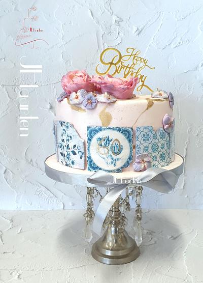 Surprise cake with delftsblue tiles - Cake by Judith-JEtaarten