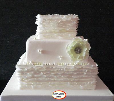 Ruffles with a hint of green - Cake by Sweet Fusion Cakes (Anjuna)