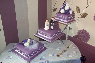 Purple wedding cake - Cake by allisuzy29