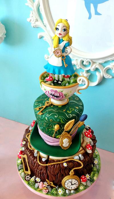 Alice in Wonderland - Cake by Sophia  Fox