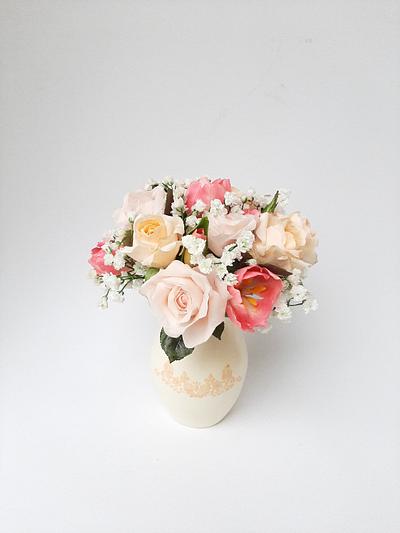 Sugar flower in a sugar vase - Cake by Szandra