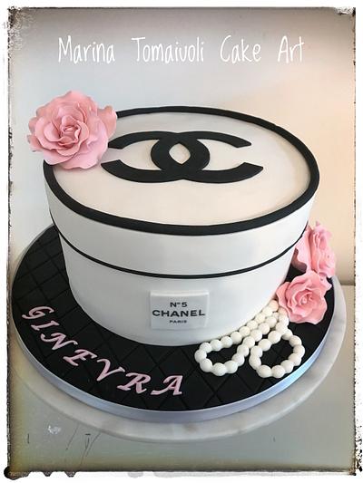 Chanel cake  - Cake by Marina Tomaiuoli Cake Art