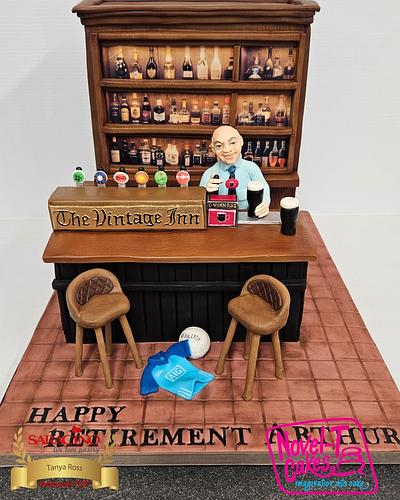 Retiring barman - Cake by Novel-T Cakes