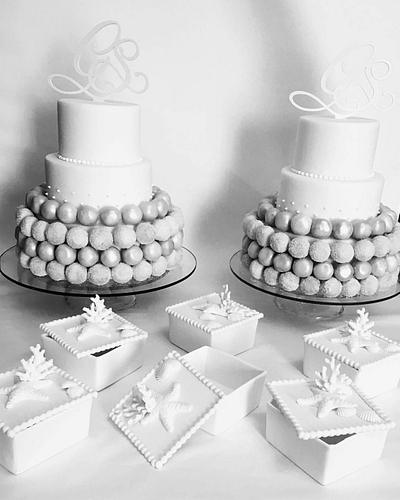 Wedding cake pops  - Cake by EleonoraSdino