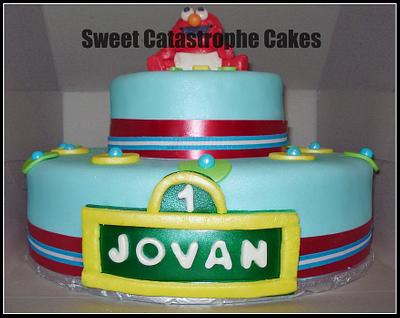 Elmo Cake - Cake by Sweet Catastrophe Cakes