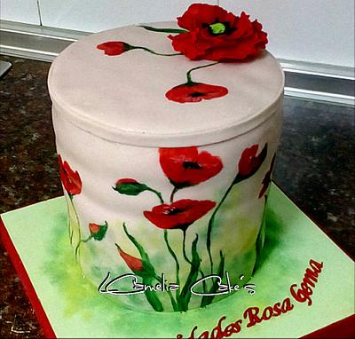 POPPY FLOWERS CAKE - Cake by Camelia