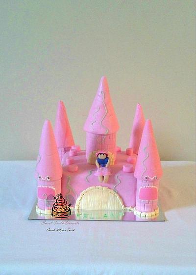 Pink 1st Birthday Castle Cake - Cake by Carsedra Glass