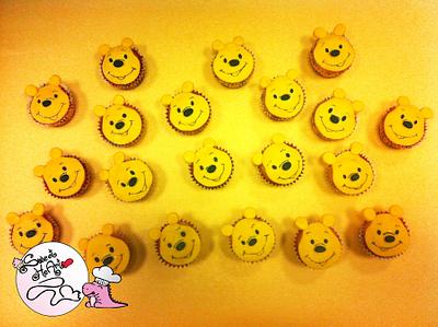 Winnie the pooh mini cupcakes  - Cake by Sweet HeArt