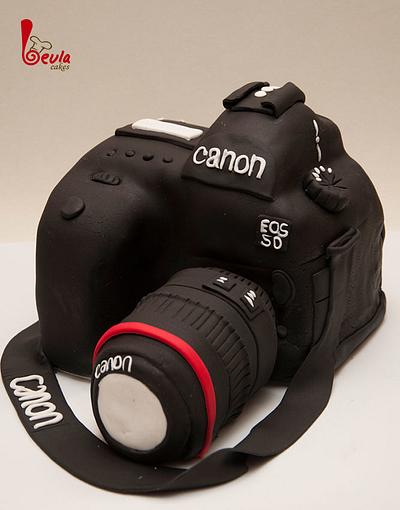Camera Canon - Cake by Beula Cakes