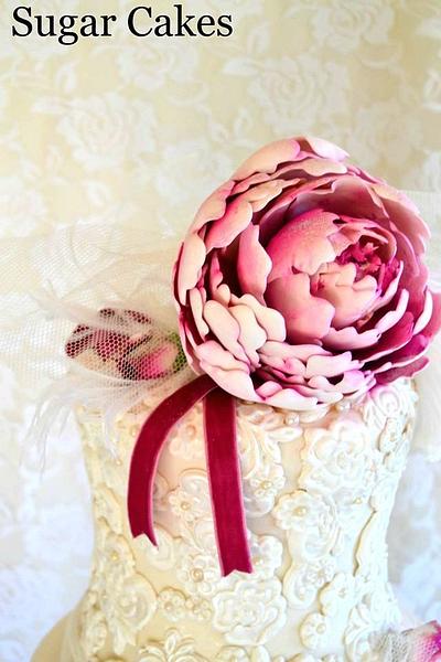 Lace Love - Cake by Sugar Cakes 