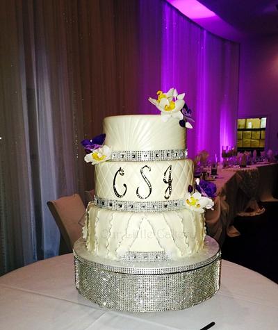 Elegant Orchid Wedding Cake - Cake by gizangel