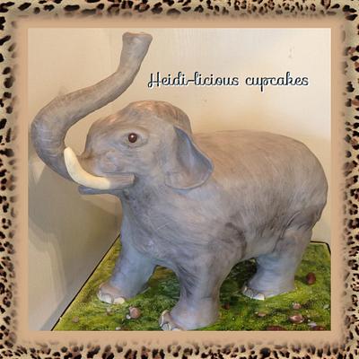 Sculpted elephant cake - Cake by HeidiliciousCupcakes 