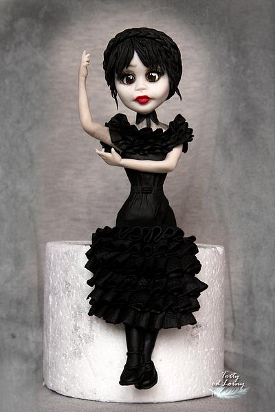 Wednesday Addams - Cake by Lorna