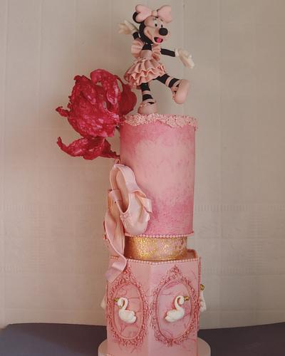 Ballerina minimouse  - Cake by MayBel's cakes