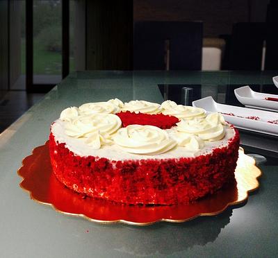 Red Velvet Cake - Cake by Dulcepastel.com