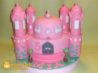 Castle cake for MIA - Cake by BRICIOLE DI TORTA di MARIA SILVIA CHECCACCI