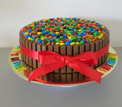 KitKat cake! - Cake by Sugar&Spice by NA