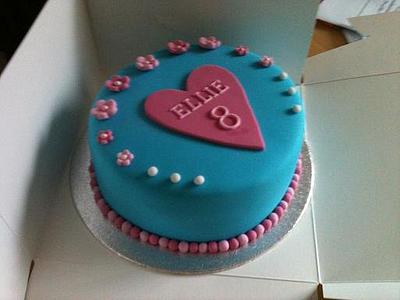 ellie - Cake by little pickers cakes