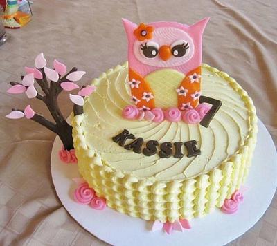 Kassidy's Owl - Cake by Christeena Dinehart