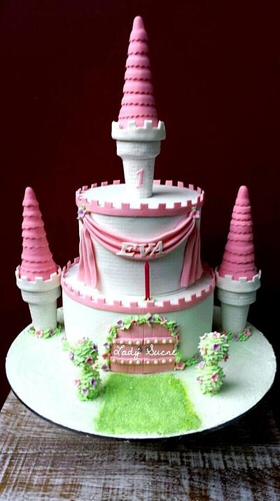 Pretty Pink Princess Castle - Cake by LadySucre