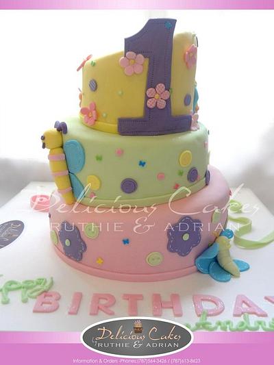 1rst Birthday - Cake by Adrian Mercado