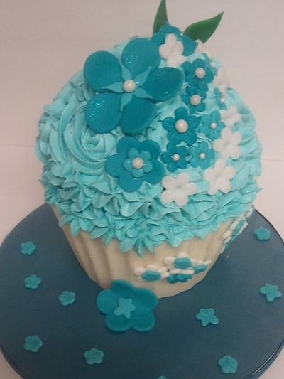 Happy birthday Kathy - Cake by Cake Creations by Trish