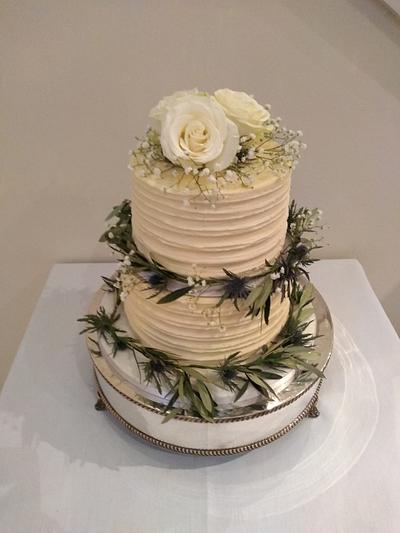 Wedding cake. - Cake by Karen's Cakes And Bakes.
